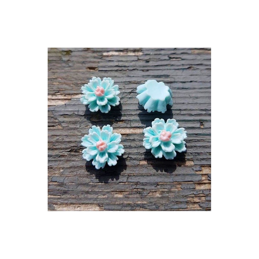 Light Green Resin Flat back Flower 12mm Light Green Resin Flat back Flower 12mm