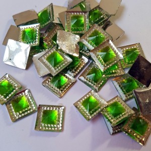 1pc Green Square Shape Faceted Glue On 12mm