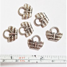 Pewter Picnic Basket Charms 14x12mm 5pcs