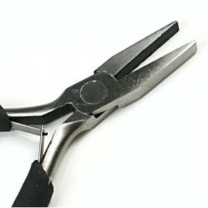 4 ½" Flat Chain Nose Pliers (Black Handle)