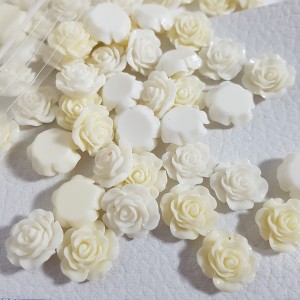 10pc Resin Flatback Roses Off White 13mm
