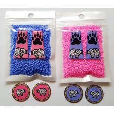 10/0 Pink and Blue Seed Beads 10/0 with 4pr bear cabs.