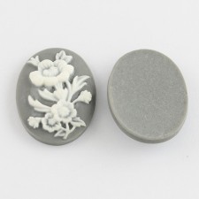 4pcs 30x23mm Oval Floral White Rose Cameo on Grey Resin Gem