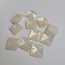 Resin Cabochons, Imitation Shell, Square - Iridescent Antique White - 16.5x16.5x5mm 10pcs