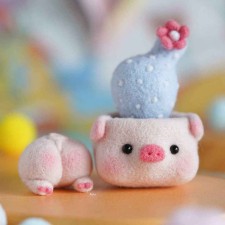 Pig with Cactus Needle Felting Starter Kit, with Wool Felt and Punch Needles