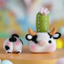 Cow with Cactus Needle Felting Starter Kit, with Wool Felt and Punch Needles